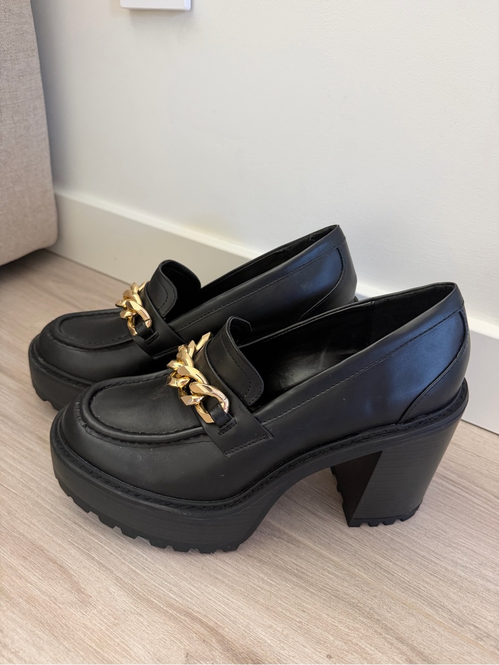 Madden Girl Black Platform Loafer Heels with Gold Chain